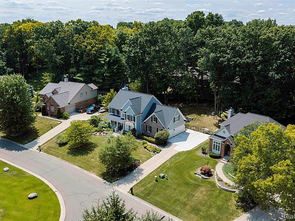 4th image of 6517 Southampton Dr