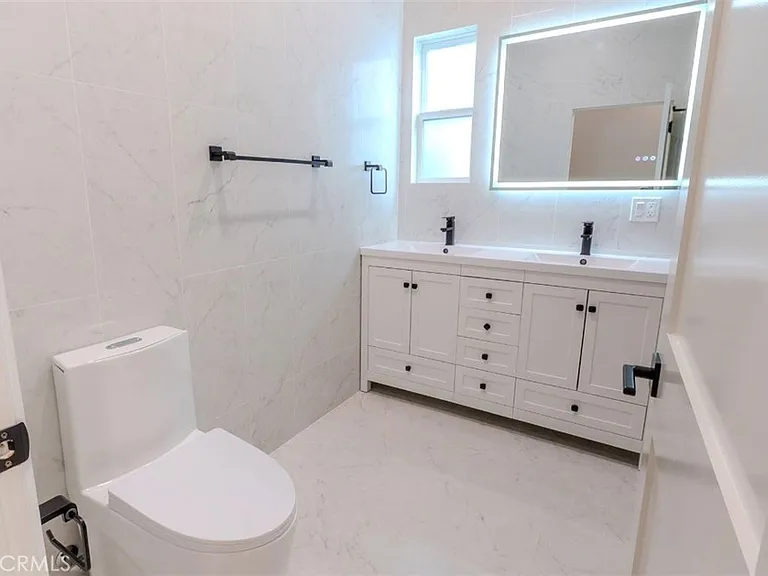 2941 Mary St #2 — Photo 7