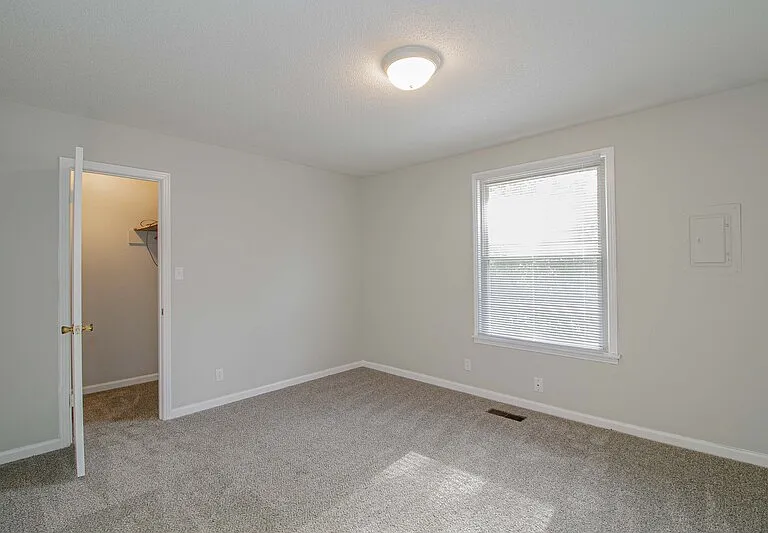 809B Golfview Pl — Photo 10