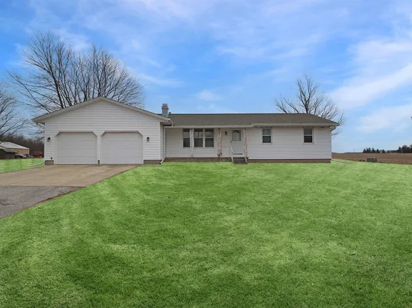 1859 School St, Washington, IL 61571