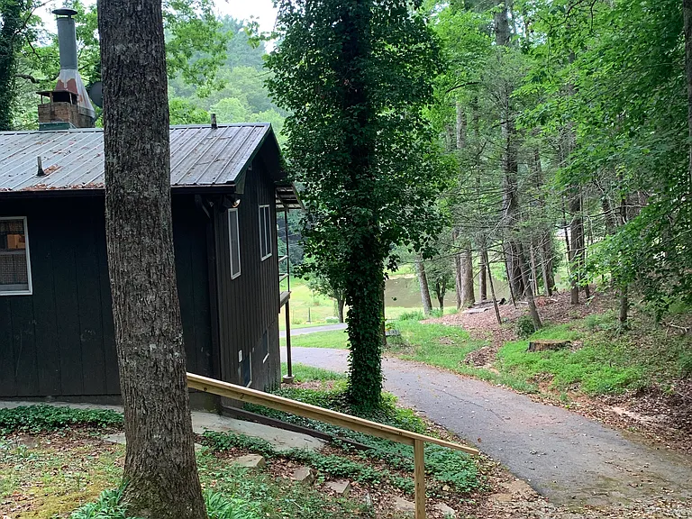 Cox Crossing Dr — Photo 2