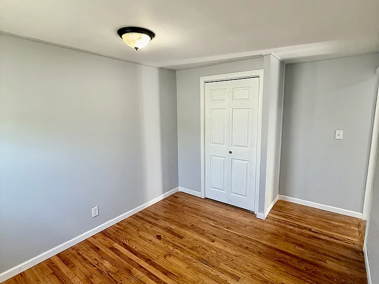 44 Haddam St — Photo 8