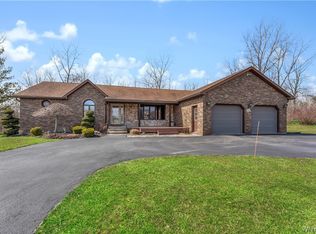 154 Pavement Rd, Lancaster, NY 14086