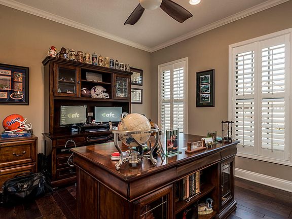 3rd image of 9948 Winding Hill Ln