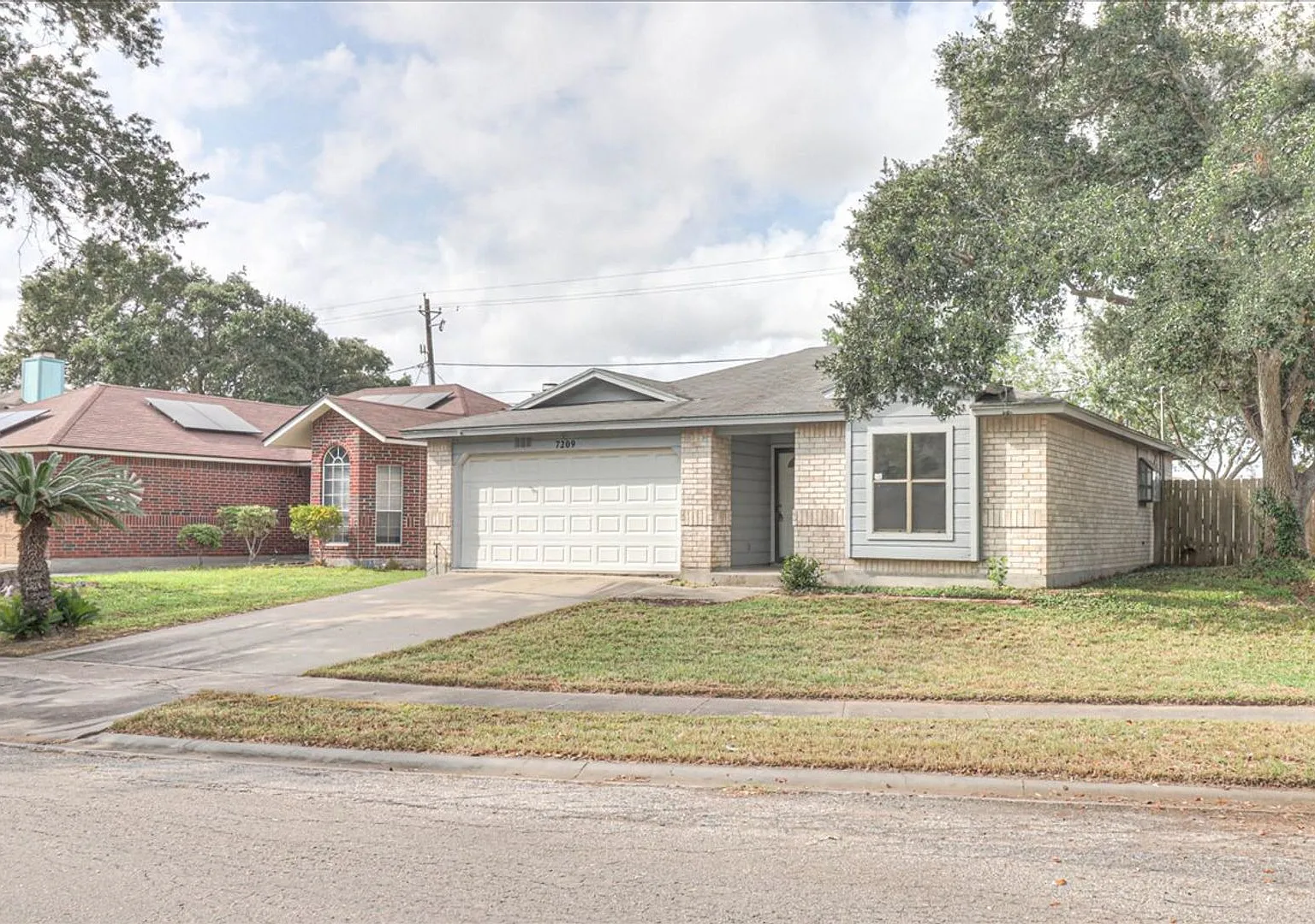 7209 Windy Ridge - 3/bed 2/bath - $1,795/month — Photo 2