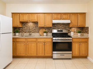 44 Yale Ave #1, Jersey City, NJ 07304