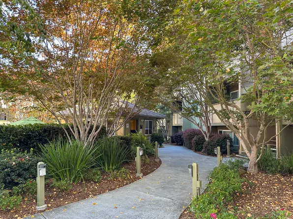 Town House Plaza, 2511 Grove Way #112, Castro Valley, CA 94546