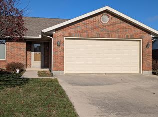 1113 Teaberry Ln #1113, Celina, OH 45822