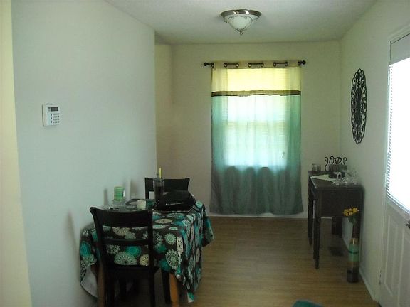 4th image of 1407 Heatley Dr