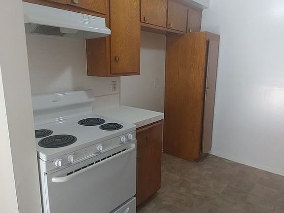 4th image of 17106 Chatsworth St APT 5