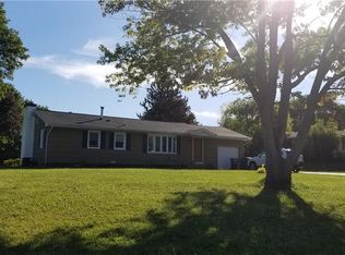 25 Lancelot Ln, Rochester, NY 14623