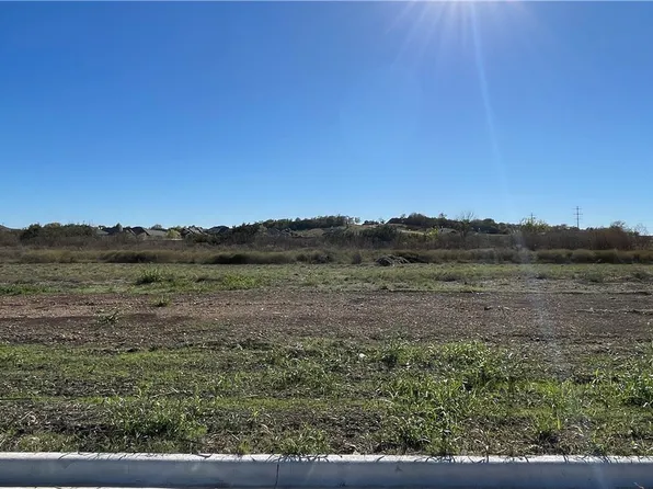 1838 Dorian Dr, Salado, TX 76571