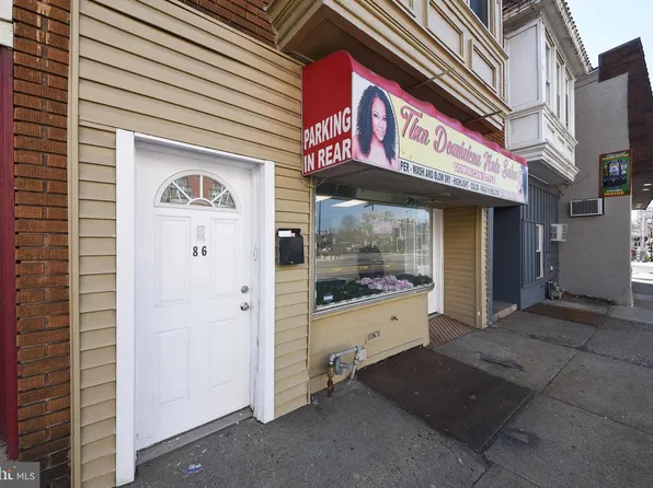 86 N York Rd, Willow Grove, PA 19090