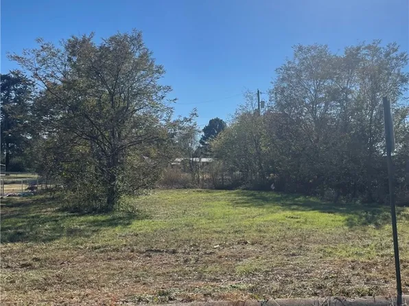 Lacey Ln, Poteau, OK 74953