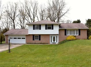 1188 Carmont Dr, Meadville, PA 16335