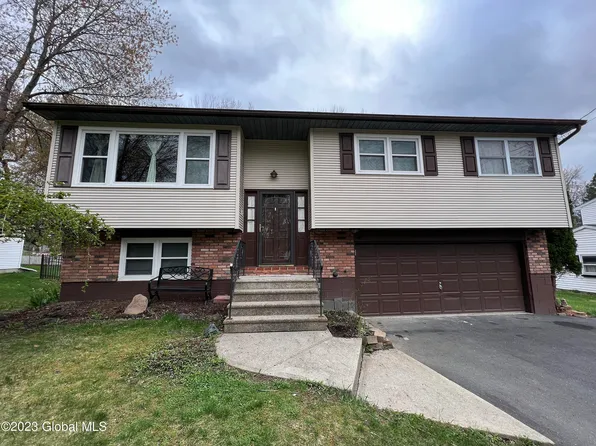 37 Bloomingdale Avenue, East Greenbush, NY 12061