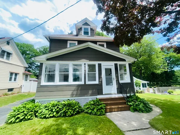 30 Oakwood Street, East Hartford, CT 06108