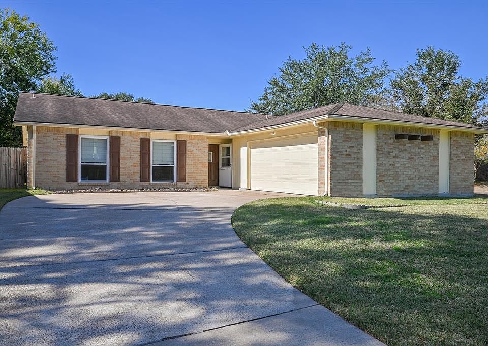 1st image of 5131 Gretna Green Dr