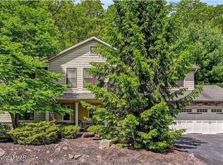 255 Longview Dr, Lake Harmony, PA
