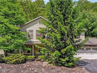 255 Longview Dr, Lake Harmony, PA, 18624