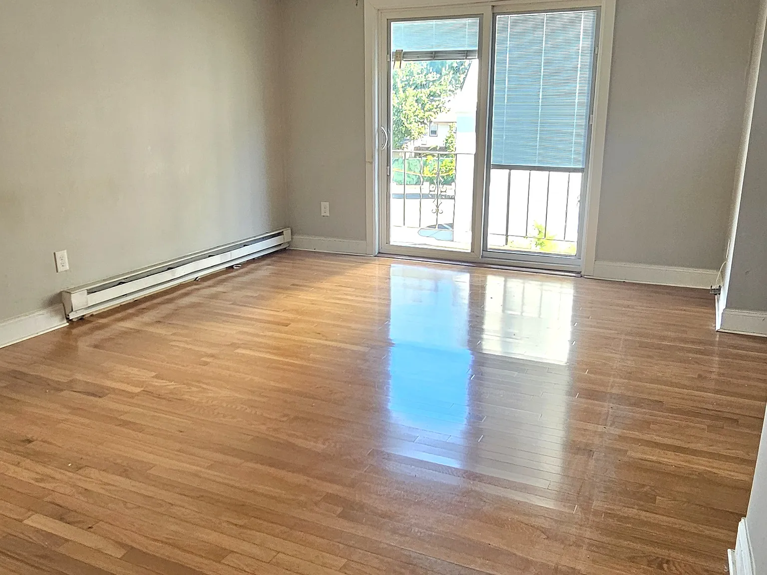 1 bed, $1,400 — Photo 3