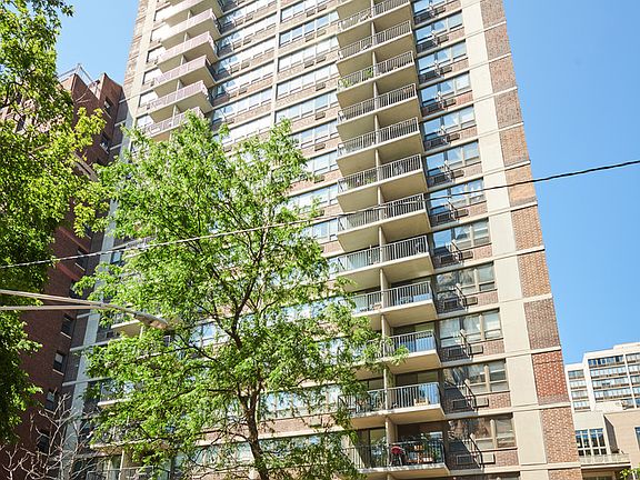2nd image of 2740 N Pine Grove Ave APT 6A