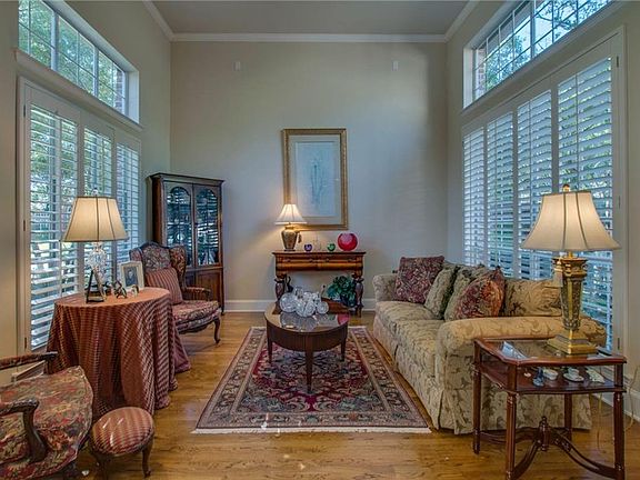 4th image of 2701 Arbor Ct