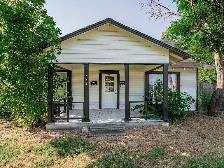 720 Main St — Photo 1
