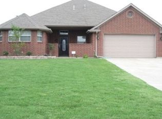 7218 NW Crestwood Dr, Lawton, OK 73505