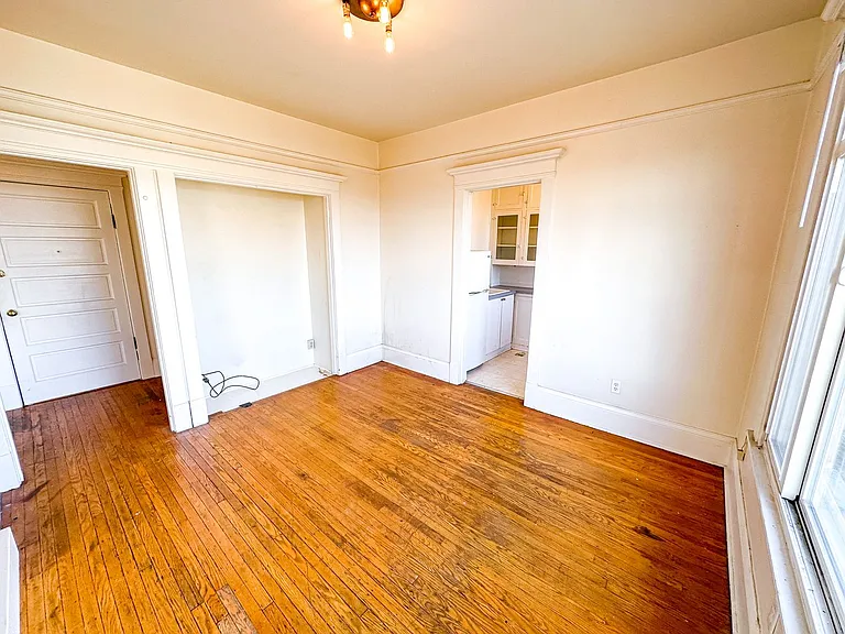 Littlefield Apartments — Photo 5