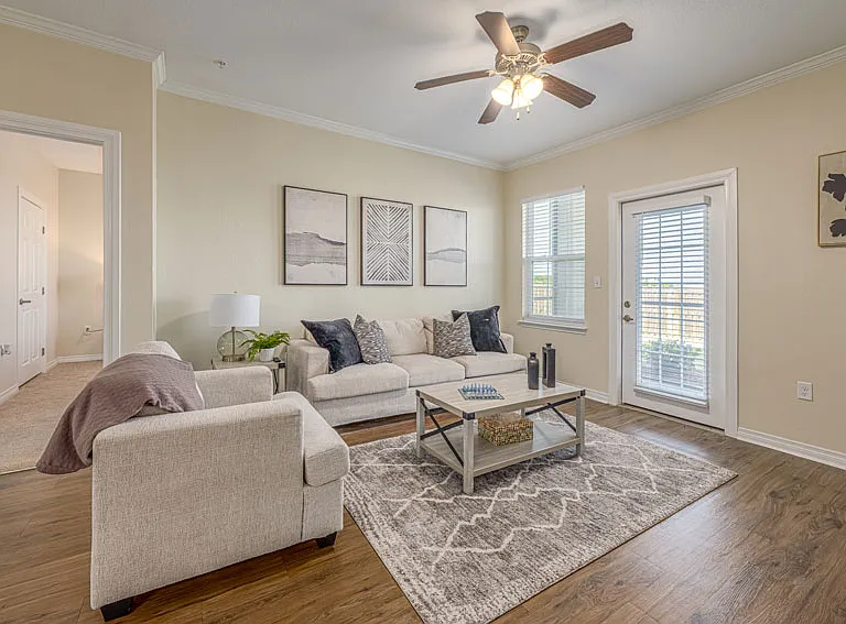 Belmere Luxury Apartments — Photo 4