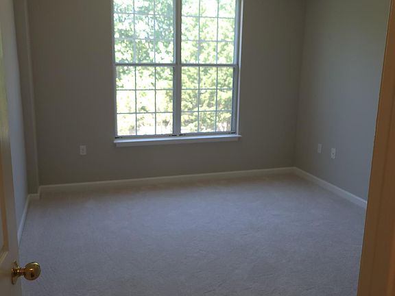 3rd image of 12903 Alton Sq APT 303
