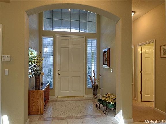 4th image of 4106 Avellano Dr