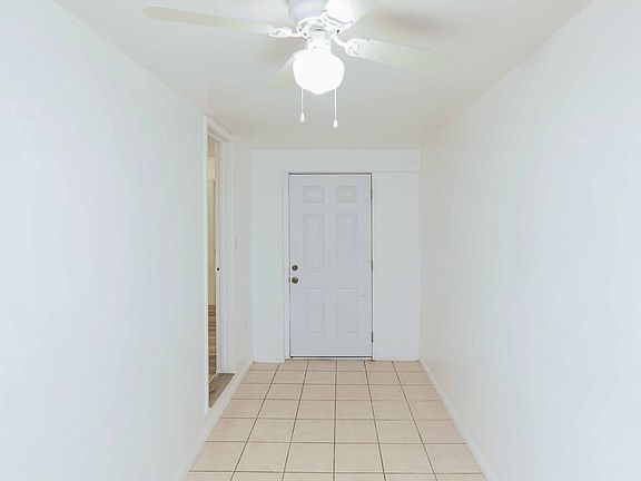 4th image of 2472 1/2 Oneida St
