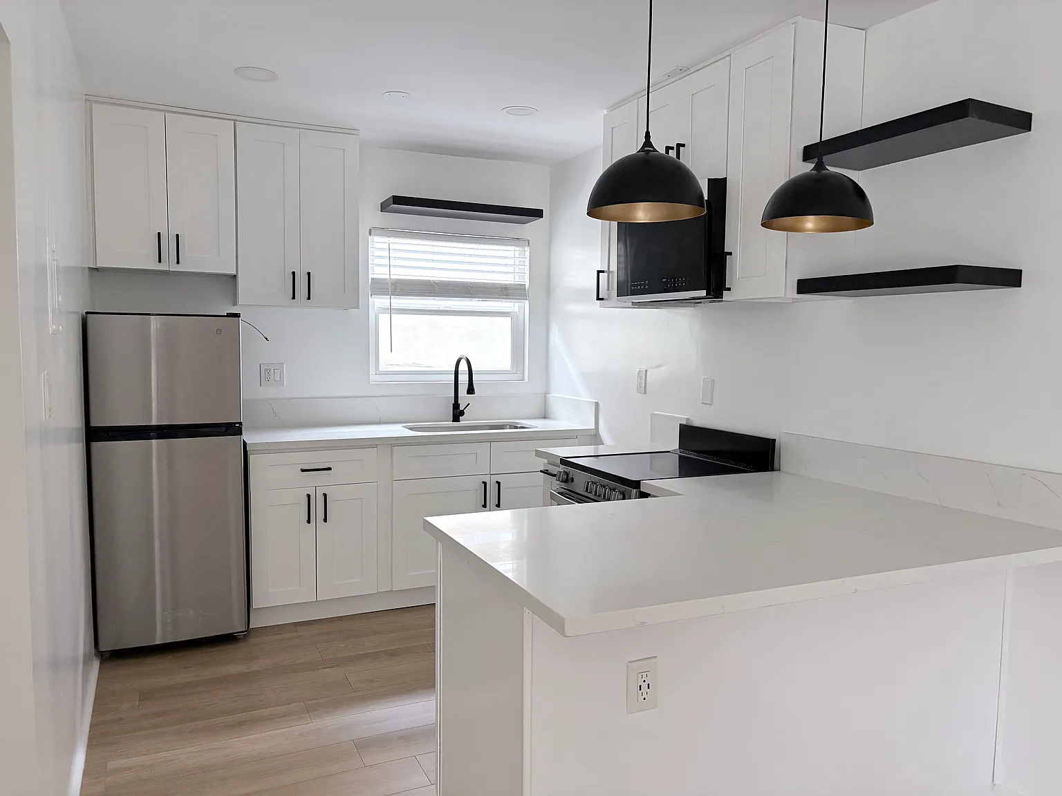Studio, $1,695 — Photo 1