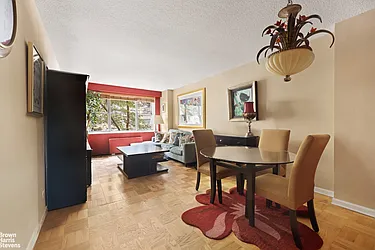 300 East 40th Street, #3W