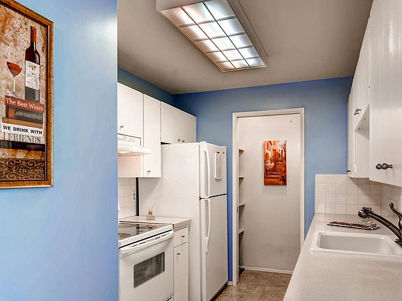 5th image of 5722 122nd Pl SE APT 236