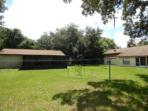 4th image of 32639 Knollwood Ln
