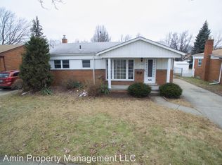 11707 Engleman Rd, Warren, MI 48089