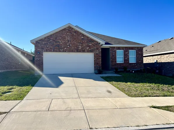 672 Crestridge Dr, Lavon, TX 75166