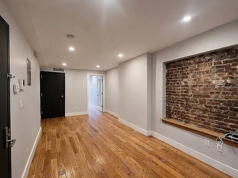 934 Lafayette Ave #4 — Photo 7
