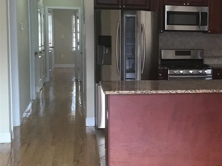 73 W 21st St #1 — Photo 4