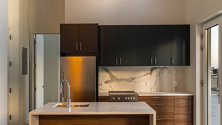 Rented by Nooklyn NYC LLC | media 94