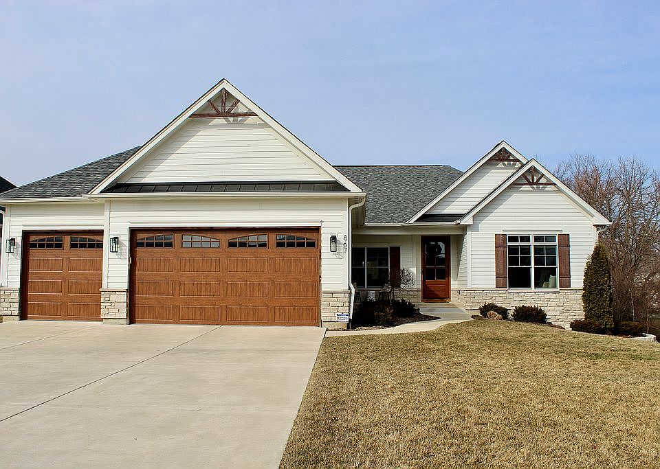 1st image of 867 Wedgewood Dr