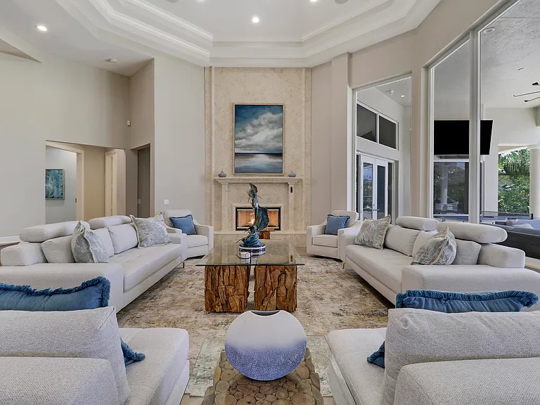18808 SE Windward Island Ln — Photo 14