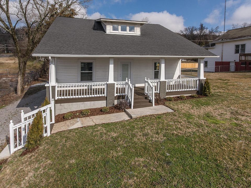 1st image of 111 Cedar Ave