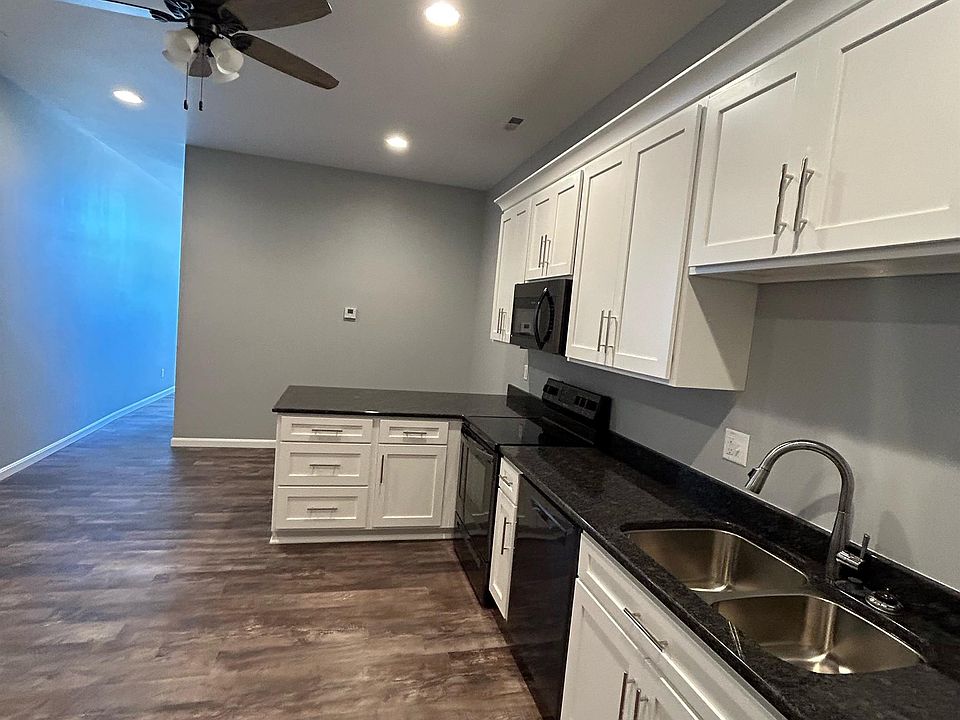 1st image of 108 N Main St #201