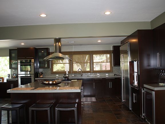 5th image of 1838 Valle Vista Dr