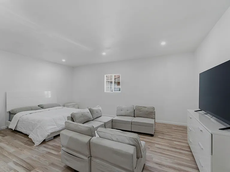 1705 E Lincoln Ave #A-B — Photo 21