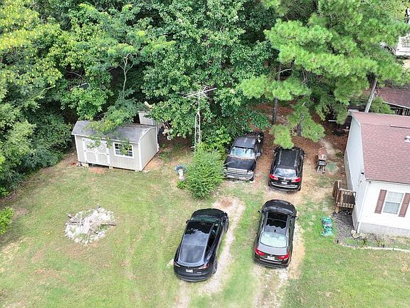 5th image of 919 Highlander Rd